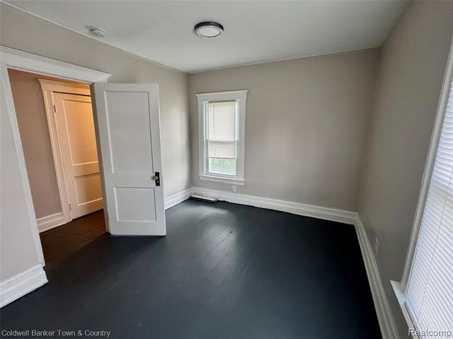 3785 Burns Street, Detroit, MI 48214