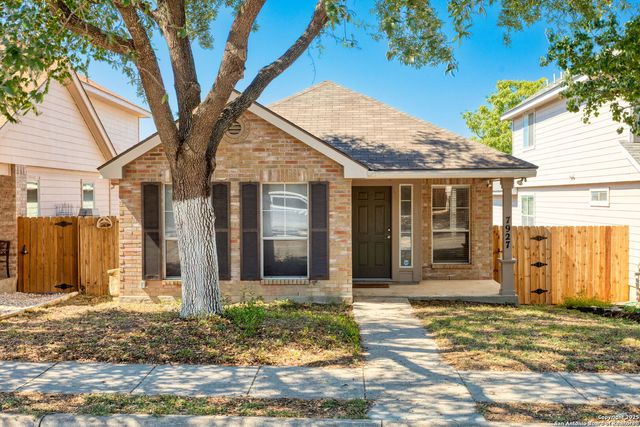 7927 Woodchase, San Antonio, TX 78240