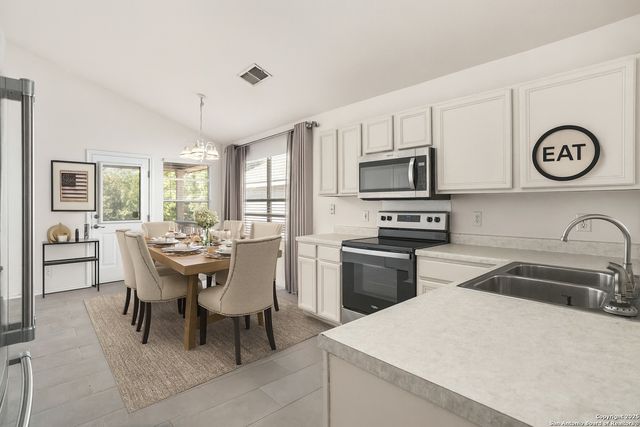 7927 Woodchase, San Antonio, TX 78240