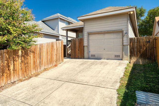7927 Woodchase, San Antonio, TX 78240