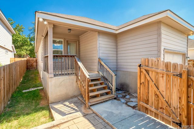 7927 Woodchase, San Antonio, TX 78240