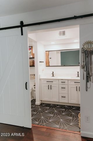 6216 N 21ST Drive, Phoenix, AZ 85015