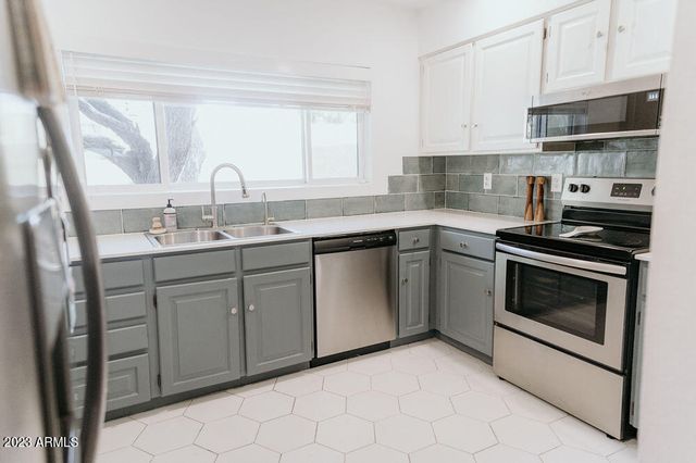 6216 N 21ST Drive, Phoenix, AZ 85015