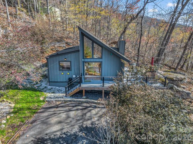456 Youngs Mountain Drive, Lake Lure, NC 28746