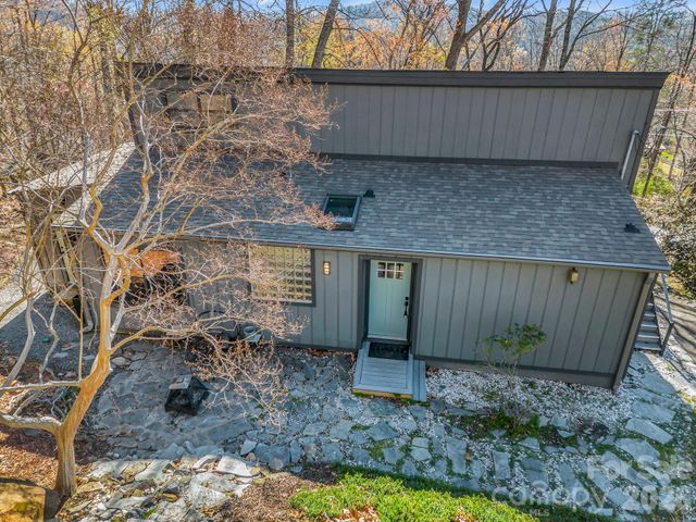 456 Youngs Mountain Drive, Lake Lure, NC 28746