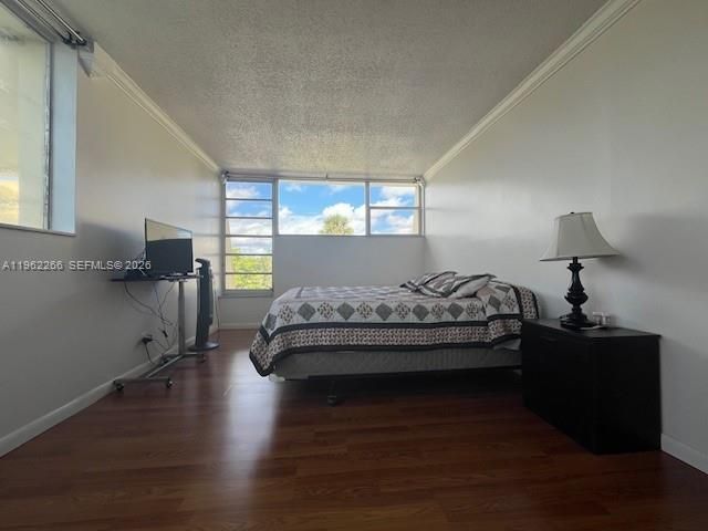 920 NE 199th St 4S, Miami, FL 33179