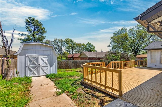 6644 SE Quail Ridge Road, Bartlesville, OK 74006