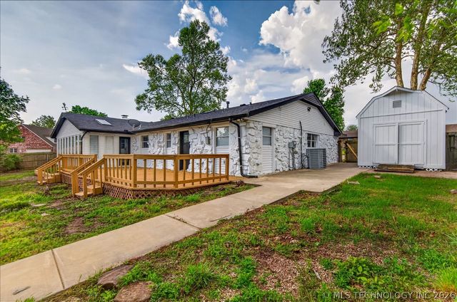 6644 SE Quail Ridge Road, Bartlesville, OK 74006