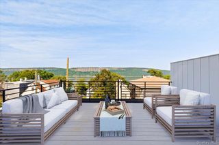 2 Nodine Street 2, Hastings-on-hudson, NY 10706