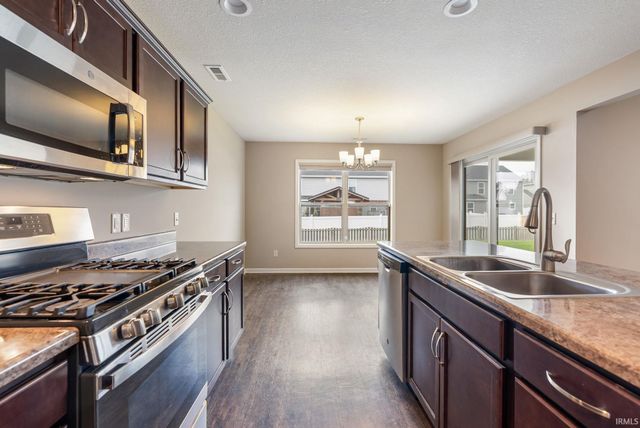 1333 Frascati Drive, Fort Wayne, IN 46825