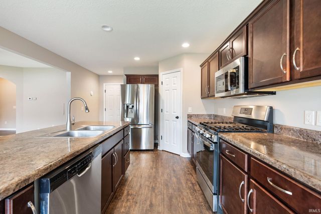 1333 Frascati Drive, Fort Wayne, IN 46825