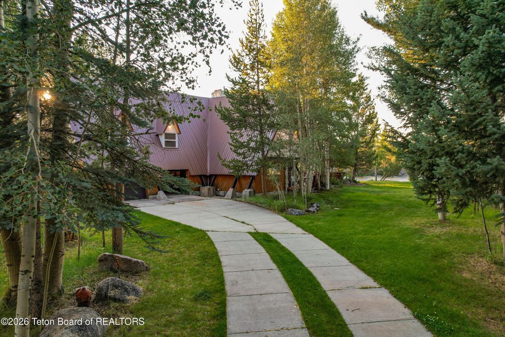 97 RIVERSIDE Road, Pinedale, WY 82941 photo 4