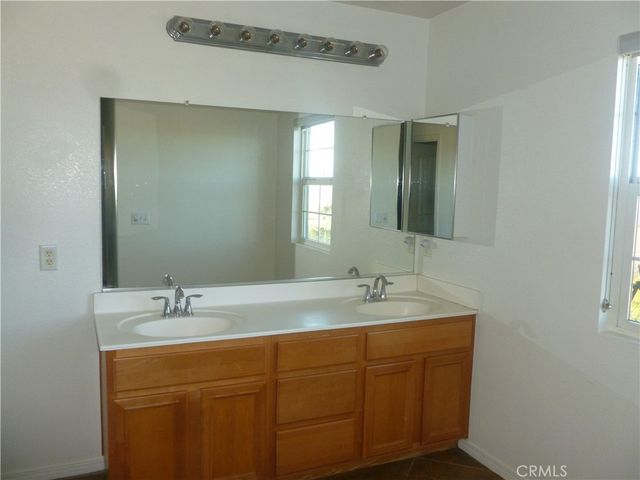 9349 Golden Lantern, Riverside, CA 92508