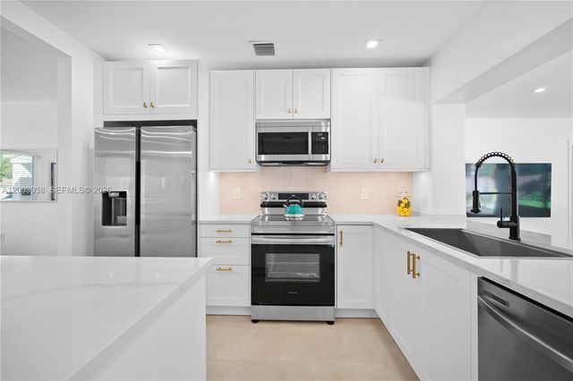 1360 NE 138th Street, North Miami, FL 33161