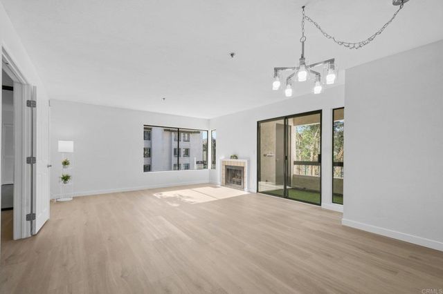 5745 Friars Rd 116, San Diego, CA 92110