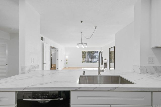 5745 Friars Rd 116, San Diego, CA 92110