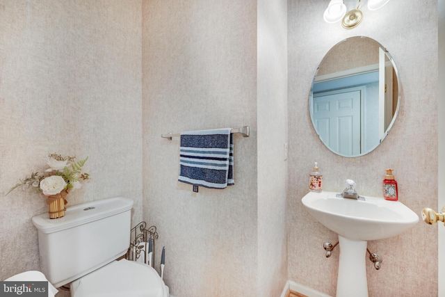 147 RAINBOW DR, Mays Landing, NJ 08330