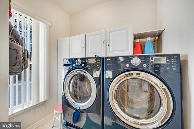 147 RAINBOW DR, Mays Landing, NJ 08330