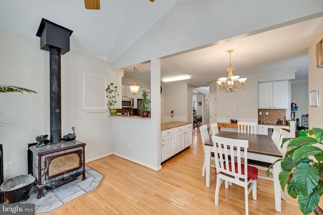 147 RAINBOW DR, Mays Landing, NJ 08330