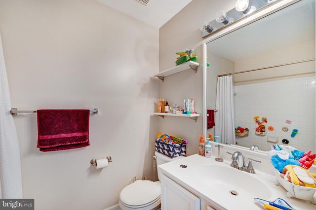 147 RAINBOW DR, Mays Landing, NJ 08330