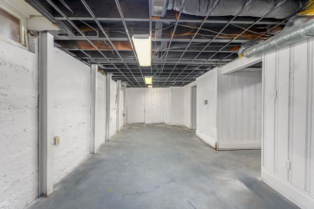 2327 S Greenwood St, Wichita, KS 67211