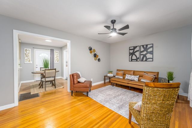 2327 S Greenwood St, Wichita, KS 67211