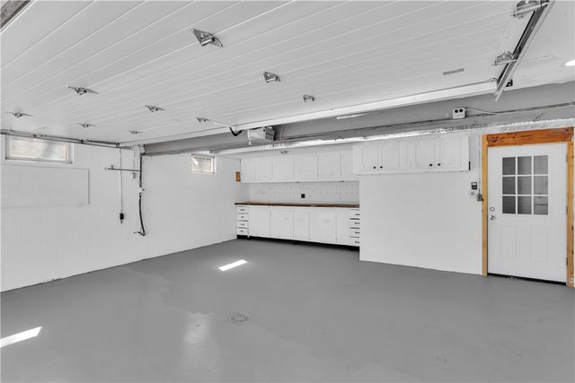 1060 Pittsburgh Rd, Middlesex Twp, PA 16059