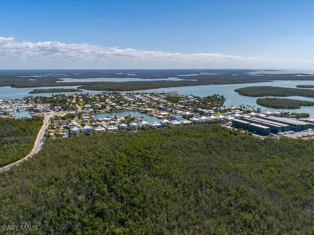 340 Pear Tree AVE, Goodland, FL 34140