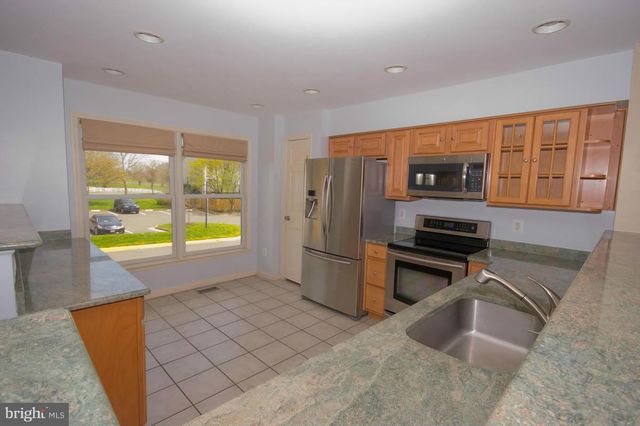 419 DAVIS AVE SW, Leesburg, VA 20175