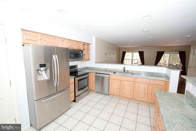 419 DAVIS AVE SW, Leesburg, VA 20175