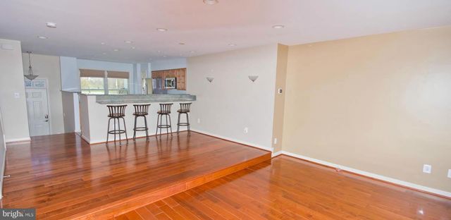 419 DAVIS AVE SW, Leesburg, VA 20175