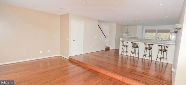 419 DAVIS AVE SW, Leesburg, VA 20175