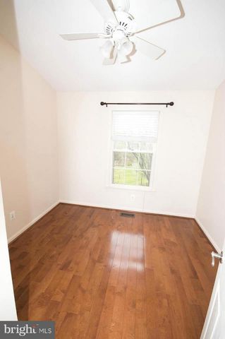 419 DAVIS AVE SW, Leesburg, VA 20175