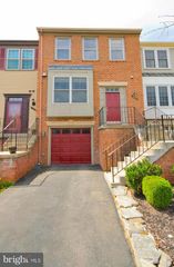419 DAVIS AVE SW, Leesburg, VA 20175