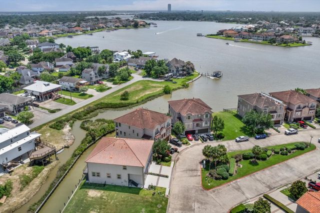 4025 Boardwalk Boulevard, Seabrook, TX 77586