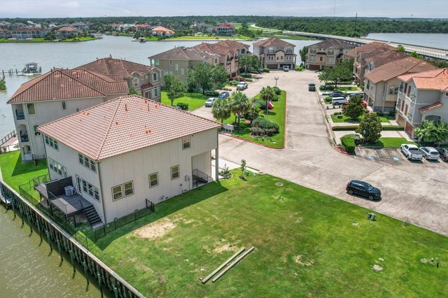 4025 Boardwalk Boulevard, Seabrook, TX 77586