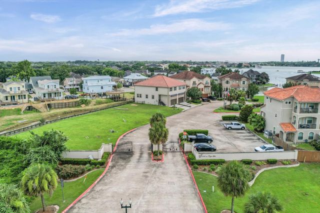 4025 Boardwalk Boulevard, Seabrook, TX 77586