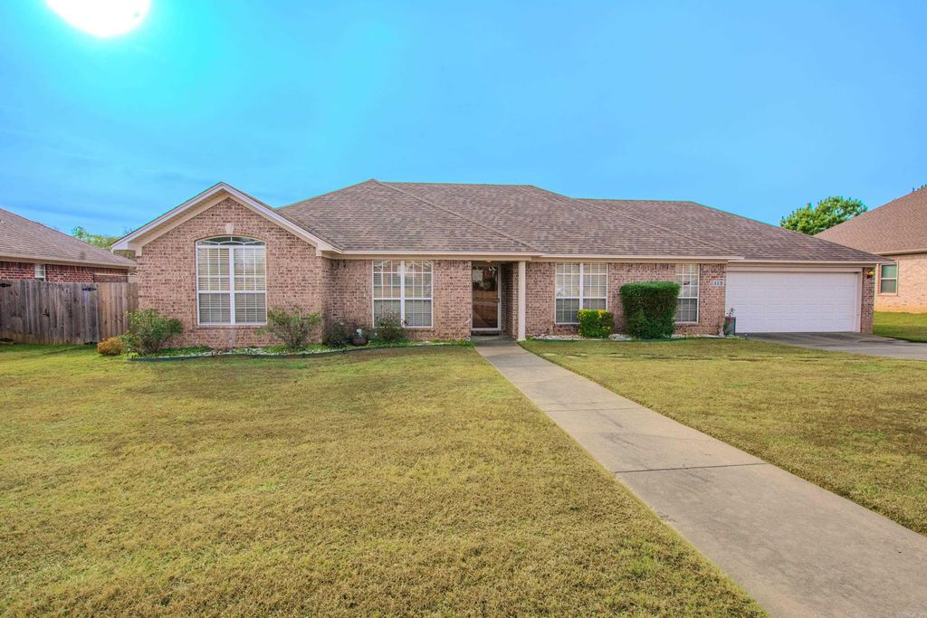 113 Pinnacle Drive, Bryant, AR 72022