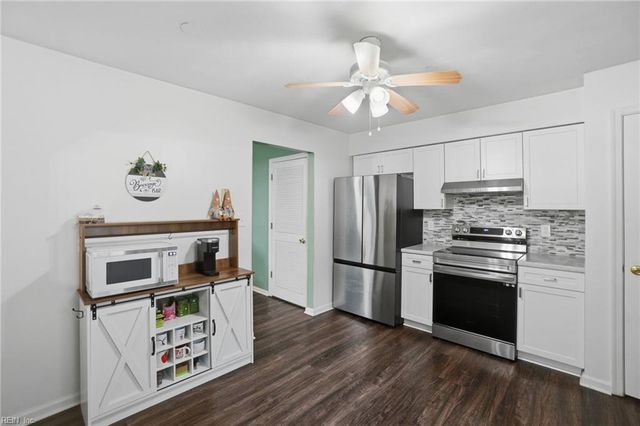 439 Willow Bend DR, Chesapeake, VA 23323