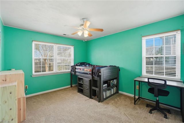 439 Willow Bend DR, Chesapeake, VA 23323