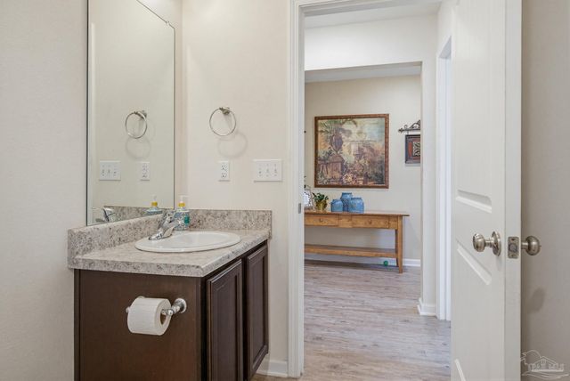 5768 Blackhorse Cir, Pensacola, FL 32526