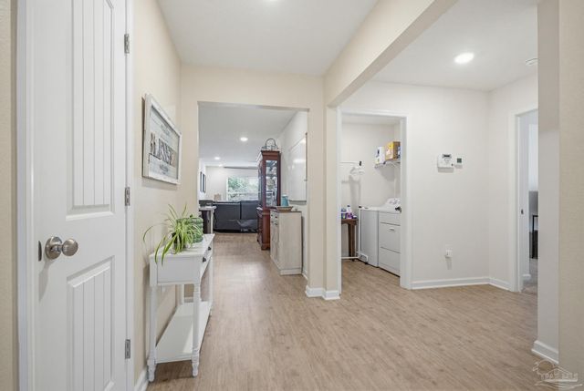 5768 Blackhorse Cir, Pensacola, FL 32526