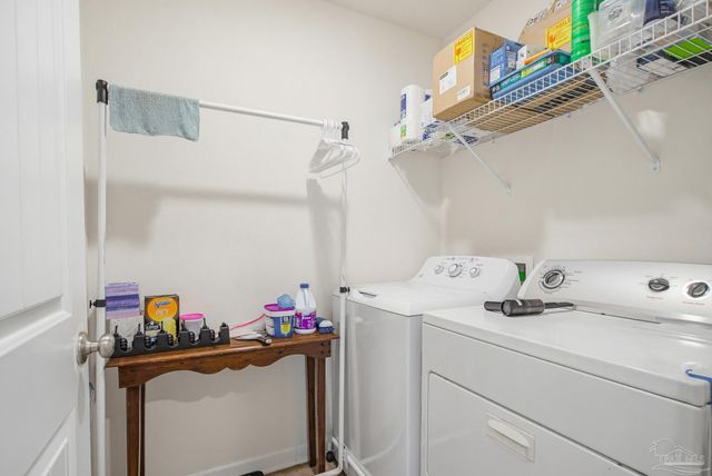 5768 Blackhorse Cir, Pensacola, FL 32526