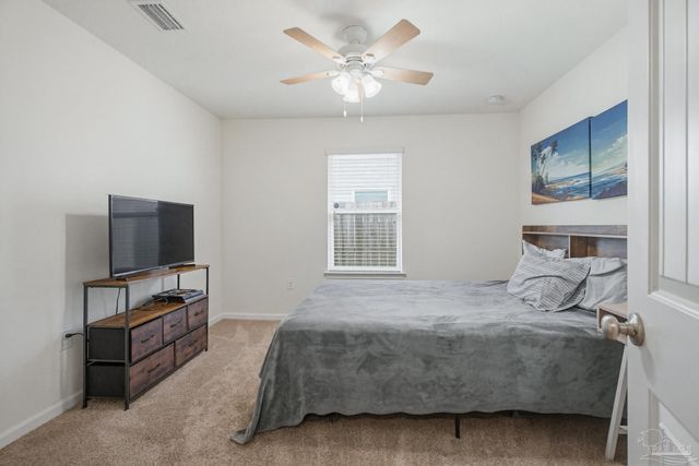 5768 Blackhorse Cir, Pensacola, FL 32526