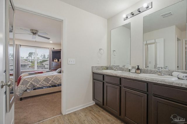 5768 Blackhorse Cir, Pensacola, FL 32526