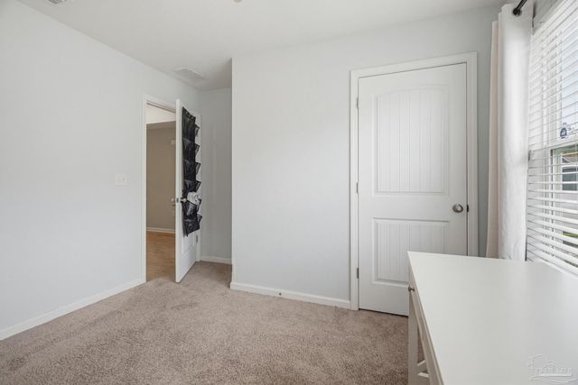 5768 Blackhorse Cir, Pensacola, FL 32526