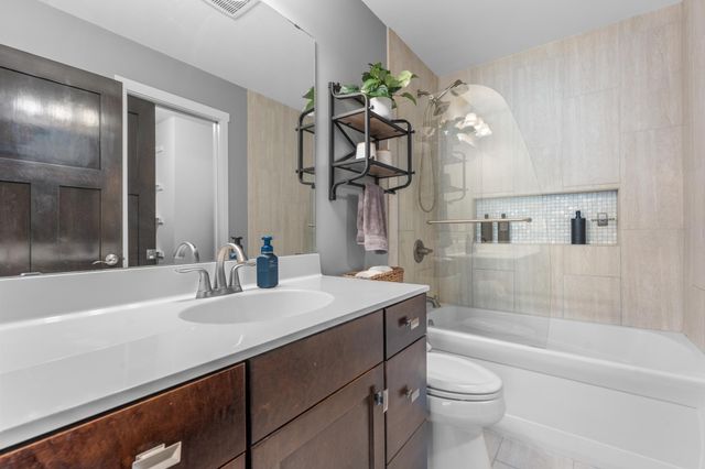 4938 Bishop Lane NW, Rochester, MN 55901