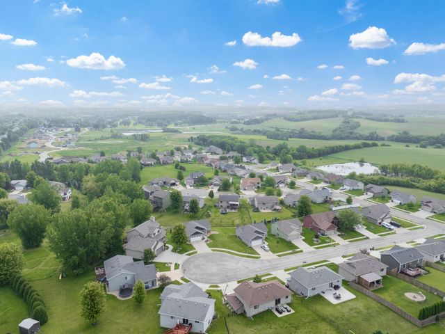 4938 Bishop Lane NW, Rochester, MN 55901