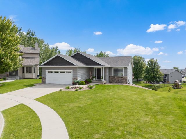 4938 Bishop Lane NW, Rochester, MN 55901