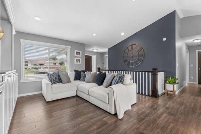 4938 Bishop Lane NW, Rochester, MN 55901